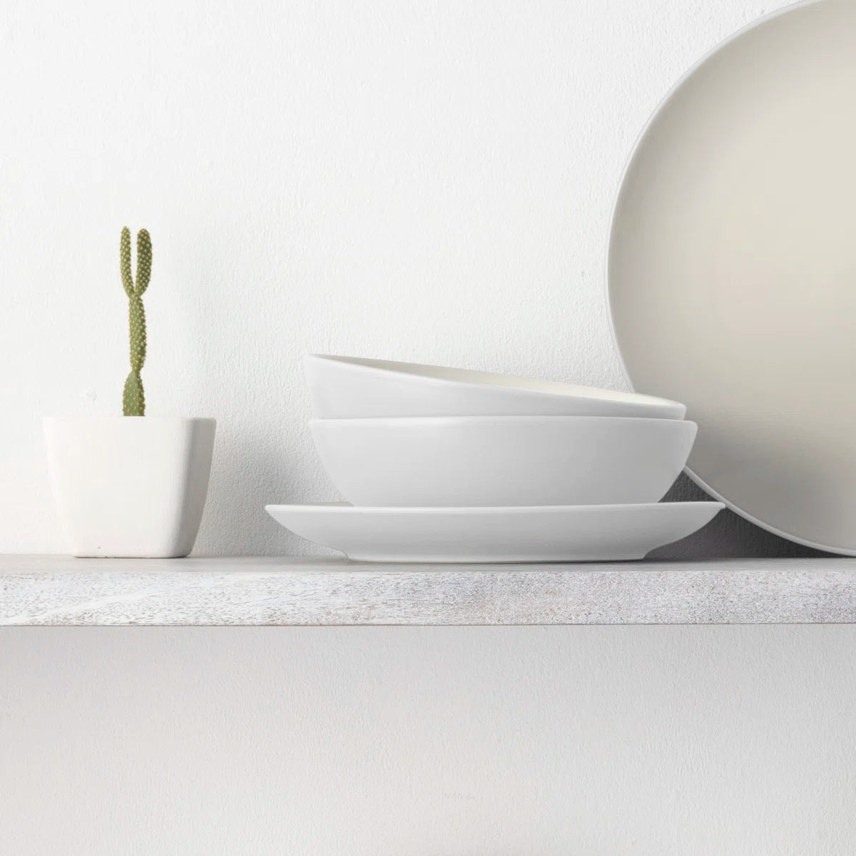 Colorwave 16-Piece Coupe Dinnerware Set, Service for 4