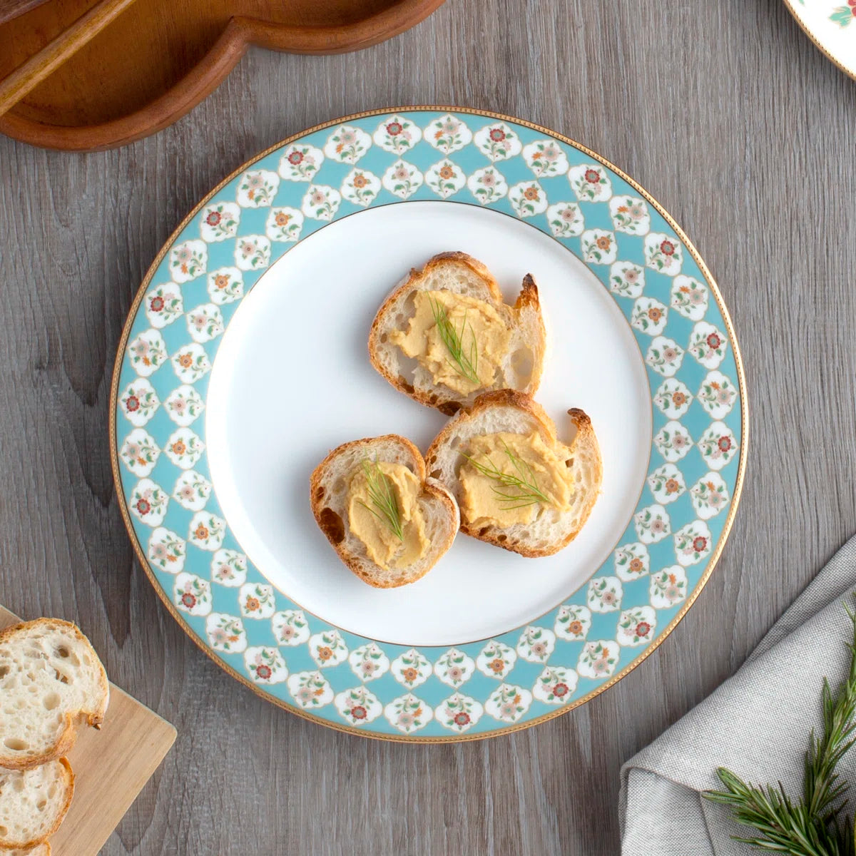 Lodi's Morning 12-Piece Dinnerware Set, Service For 4